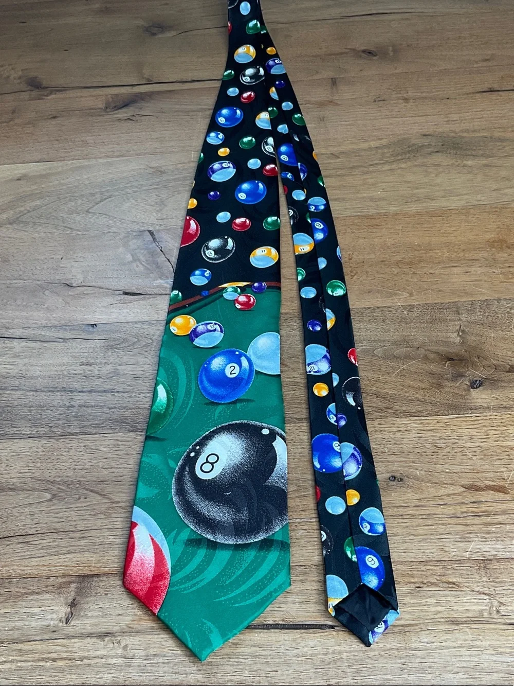 Vintage 80s/90s Men’s Tie Billiards Pool Ball Novelty by Addiction necktie Color
